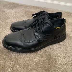 Cole Haan Men's Black Wingtip Oxfords size 12